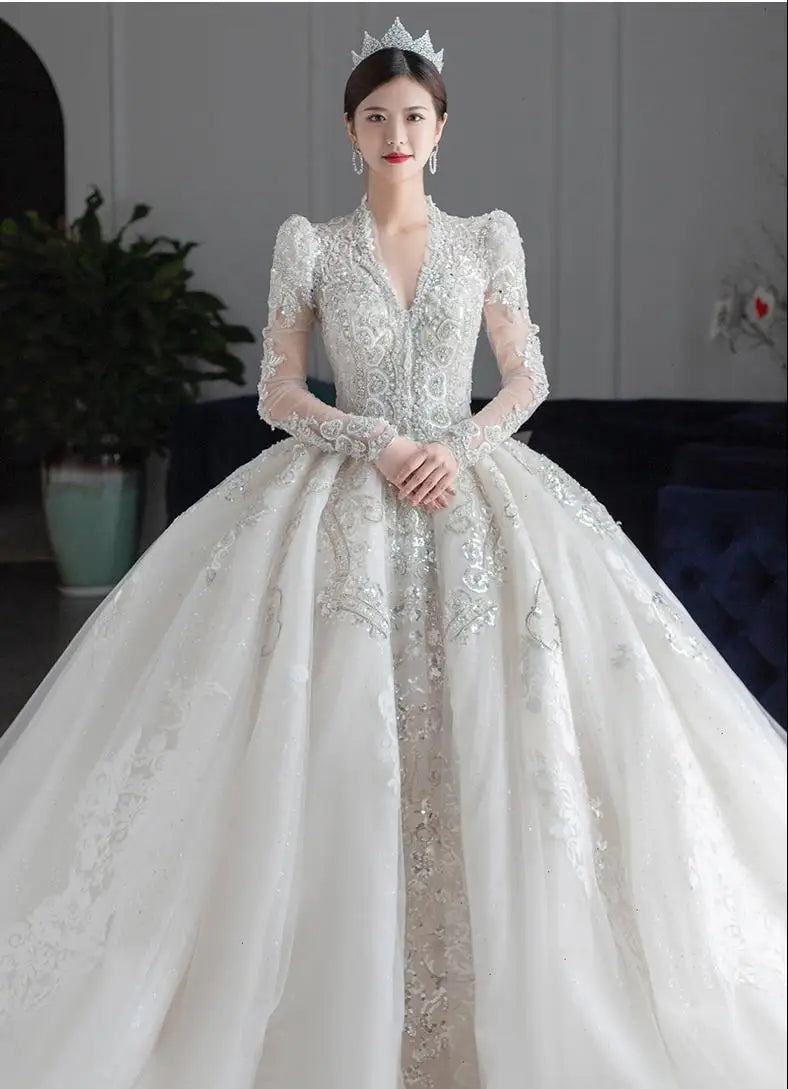 Luxury Bedading Long Sleeve Winter Wedding Dress  V Neck