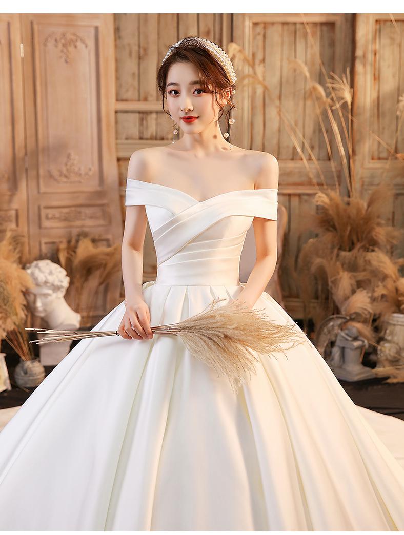 Strapless Sweetheart Simple Ball Gown Bride Dress