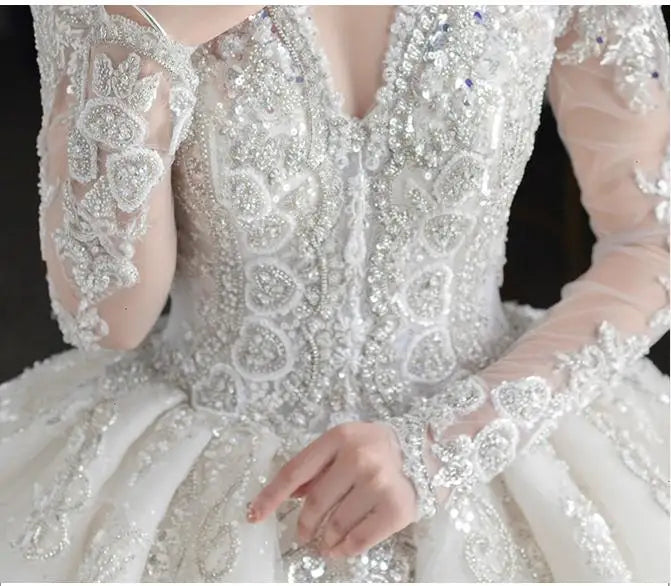 Luxury Bedading Long Sleeve Winter Wedding Dress  V Neck