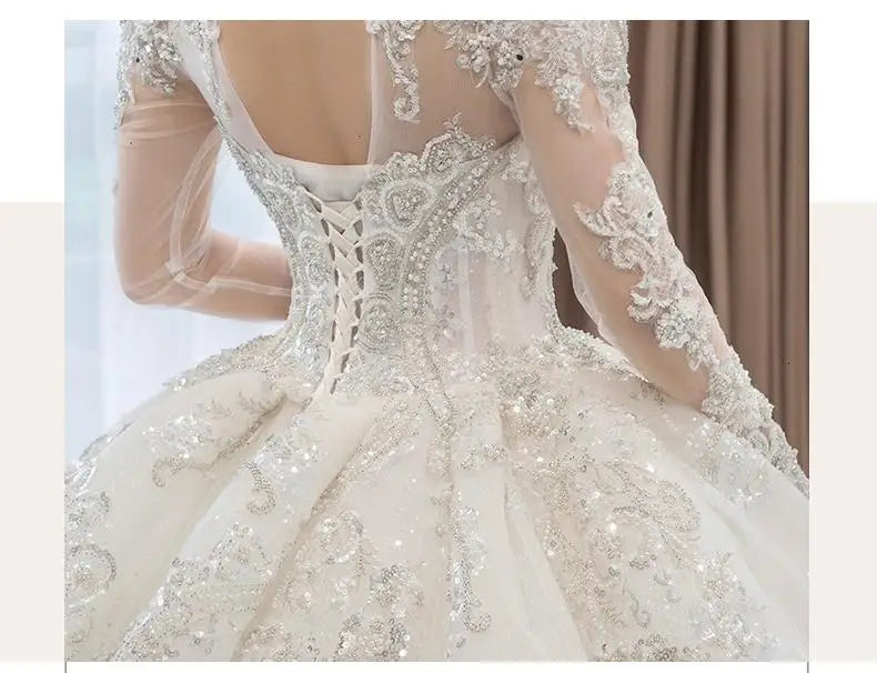 Luxury Bedading Long Sleeve Winter Wedding Dress  V Neck