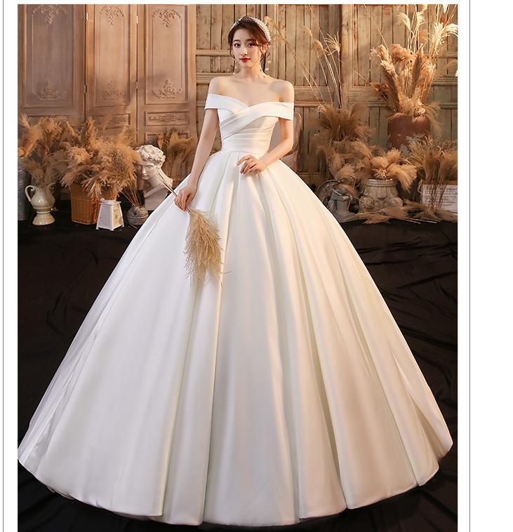 Strapless Sweetheart Simple Ball Gown Bride Dress