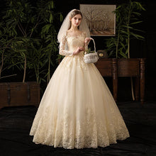 Load image into Gallery viewer, Elegant Champagne Embroidery Lace Wedding Dress Robe De Mariee Sweetheart Ball Gown
