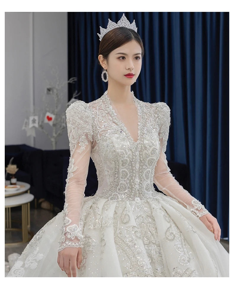 Luxury Bedading Long Sleeve Winter Wedding Dress  V Neck