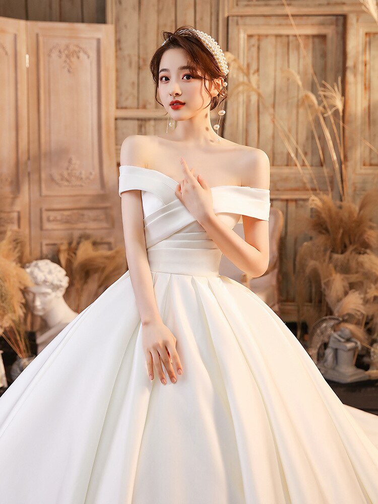 Strapless Sweetheart Simple Ball Gown Bride Dress