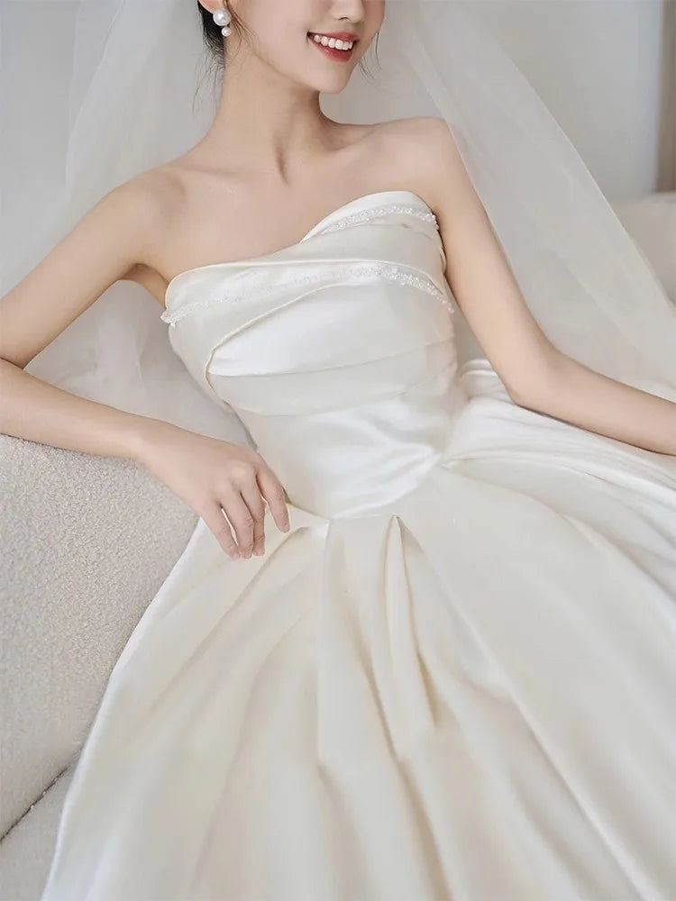 Elegant Satin Ball Gown Wedding Dresses Strapless Court Train