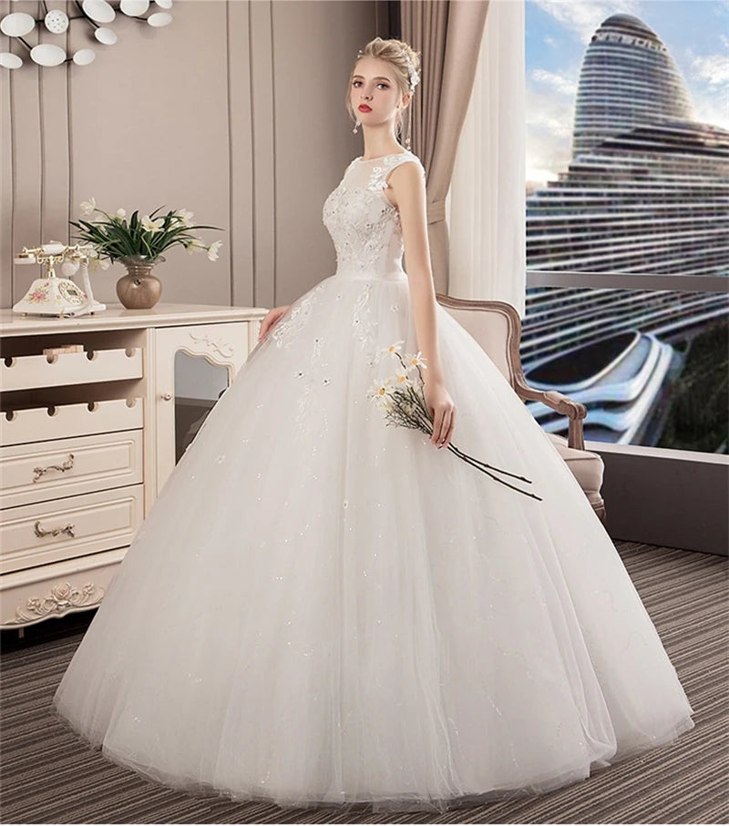 Wedding Dress White 3D Flowers Embroidered Lace Appliques Sequins Ball Gown Plus Size Bridal Gowns