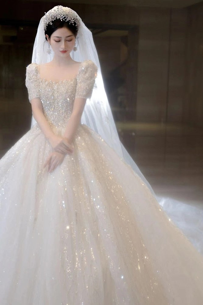 Short Sleeve Beading Wedding Dress Big Train Bride Dresses Tuller Ball Gown