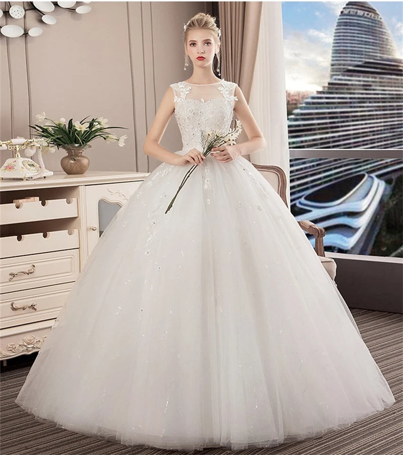 Wedding Dress White 3D Flowers Embroidered Lace Appliques Sequins Ball Gown Plus Size Bridal Gowns