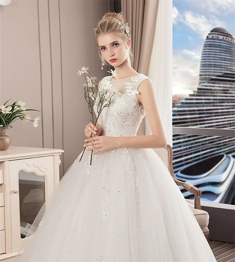 Wedding Dress White 3D Flowers Embroidered Lace Appliques Sequins Ball Gown Plus Size Bridal Gowns