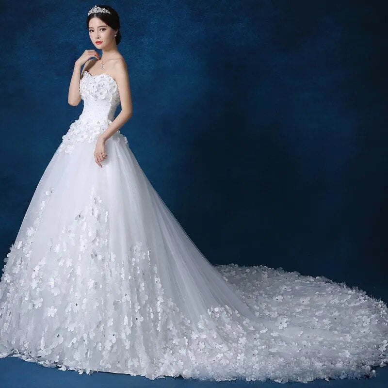 Wedding Dress With Train – Elleseal