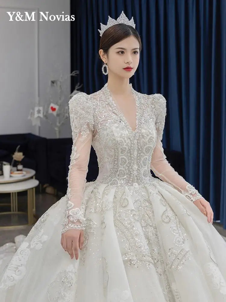 Luxury Bedading Long Sleeve Winter Wedding Dress  V Neck