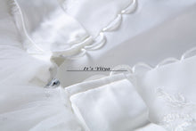 Load image into Gallery viewer, Free shipping Vestidos De Novia Elegant Bridal White wedding dress Full length ball gowns Princess Cheap Wedding Frocks HS220
